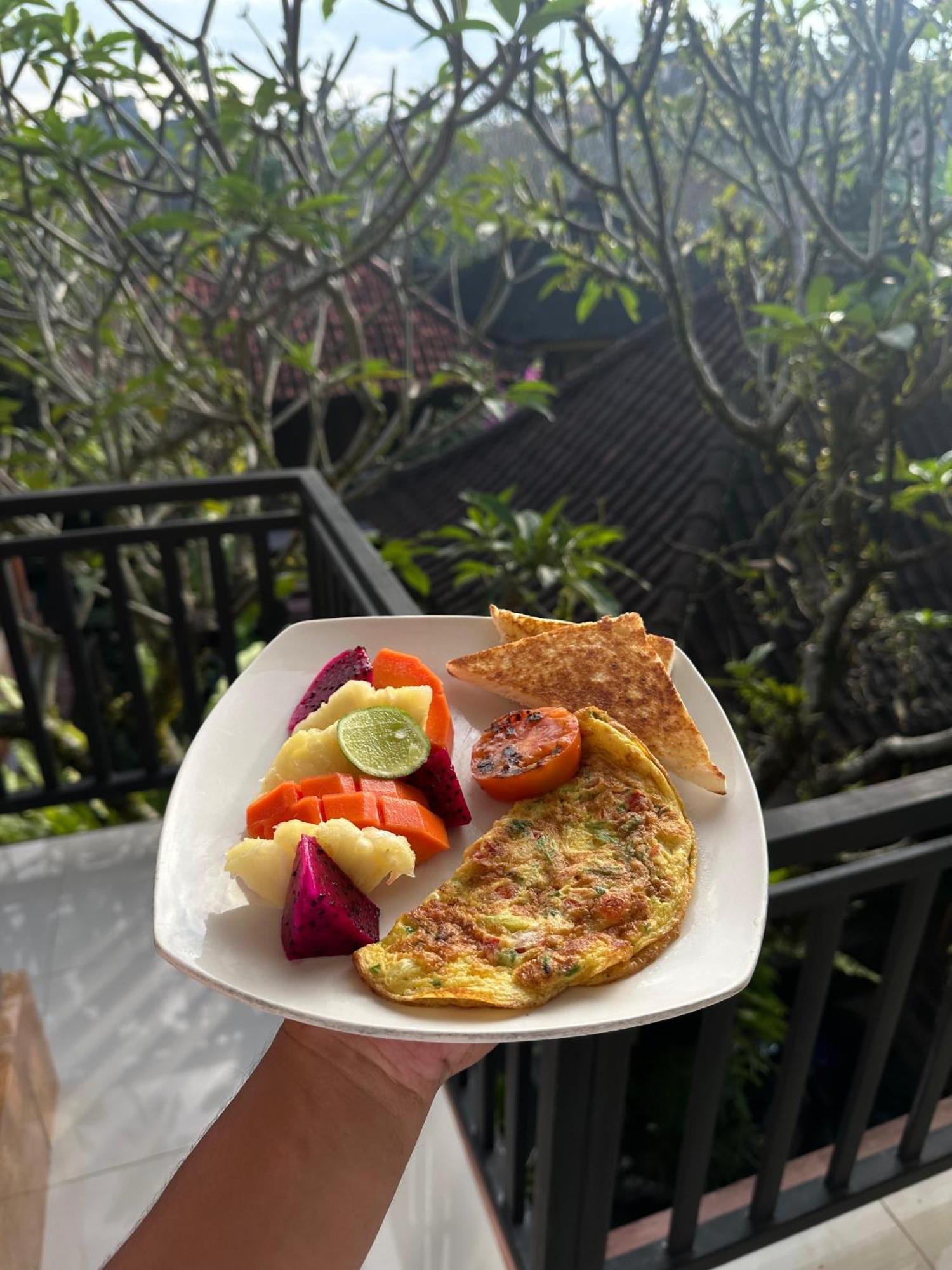 Naeera Guest House Ubud Esterno foto